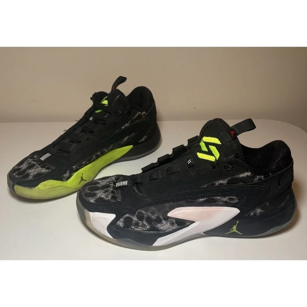 Jordan Luka 2 Black Volt Basketball Shoes DX8733-017 Men's Size 10.5